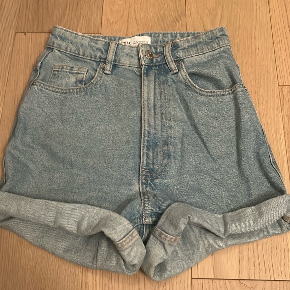 Zara mom Jean shorts size 00